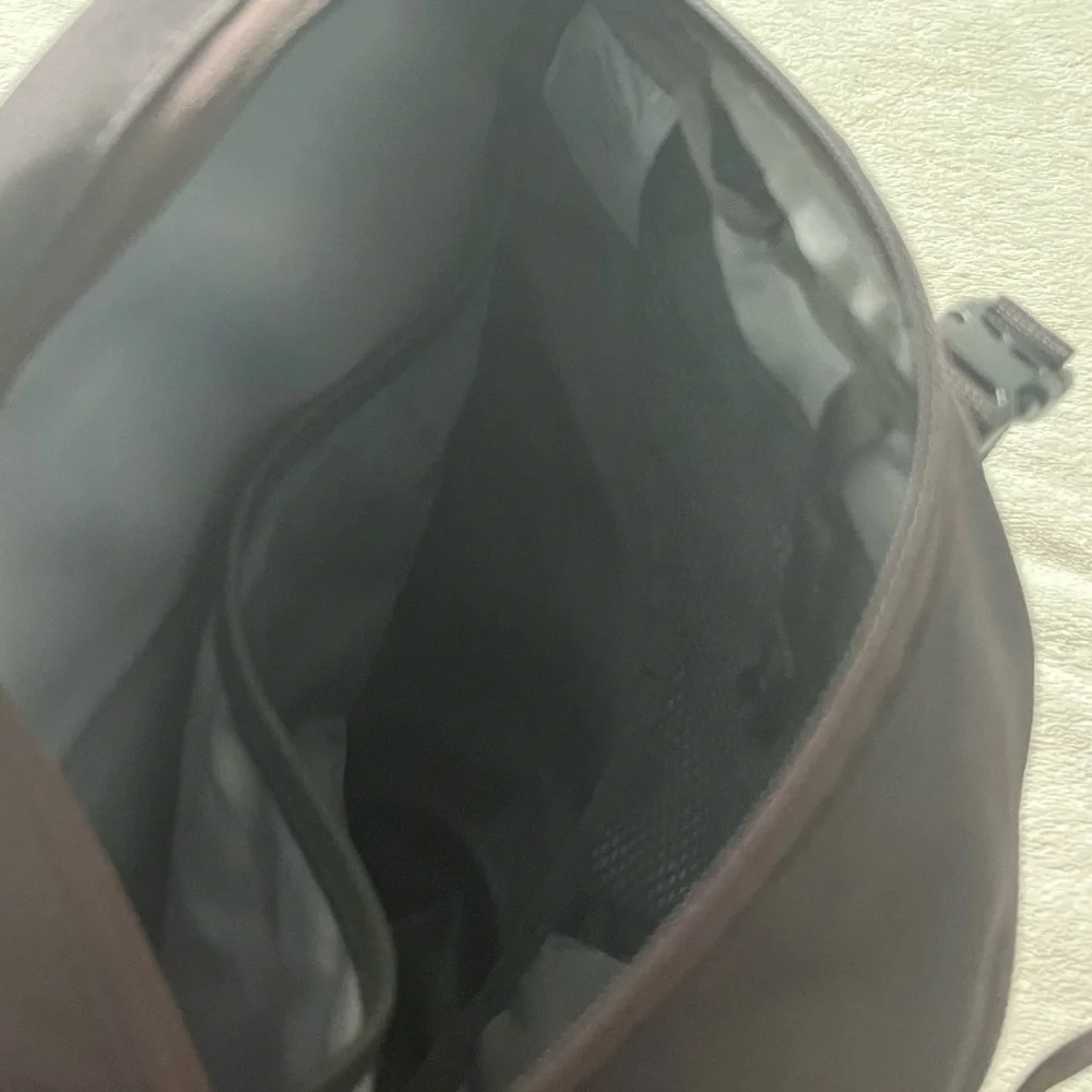 Patagonia 8L Atom Sling Bag